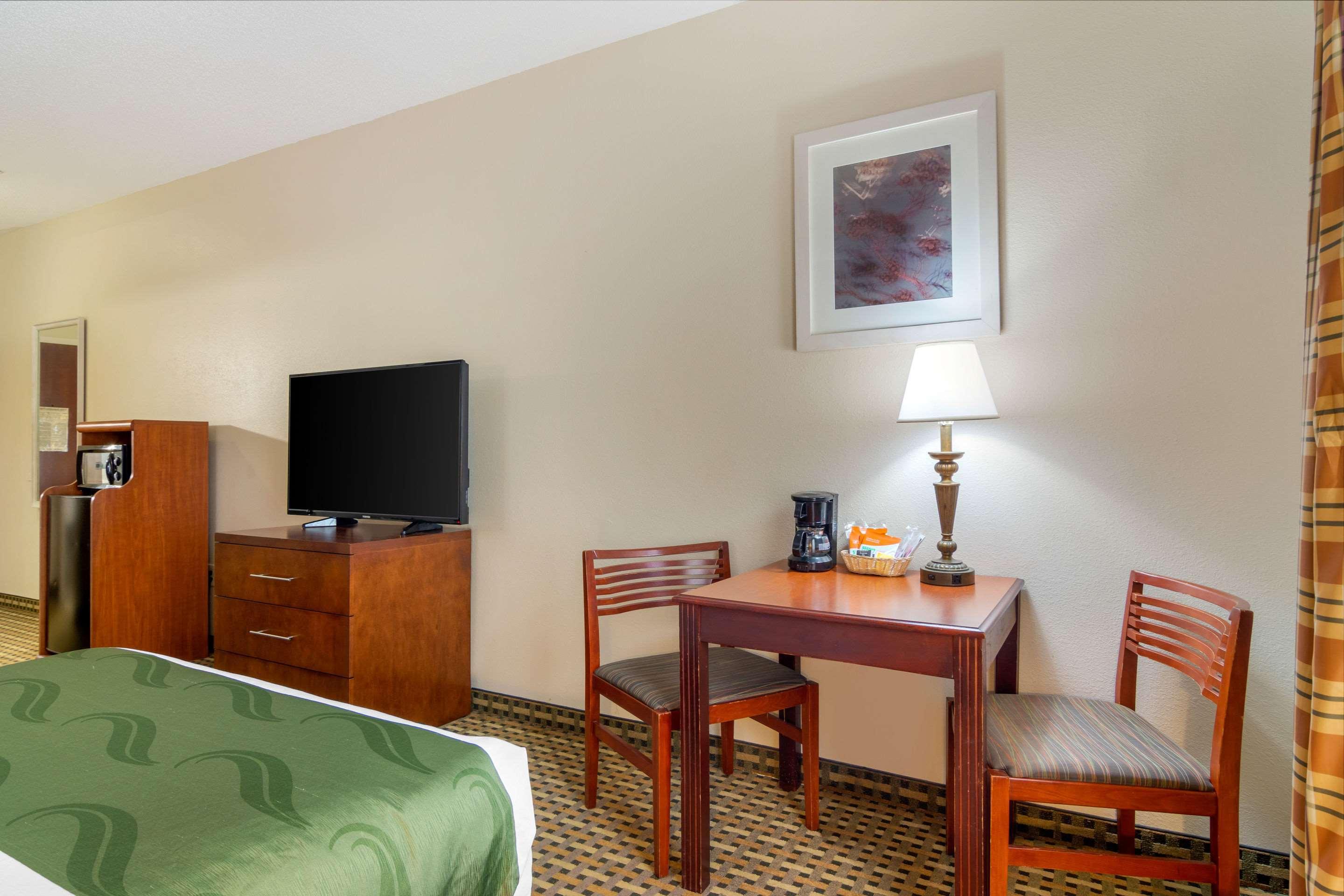 Quality Inn & Suites Decatur - Atlanta East Lithonia Exterior foto